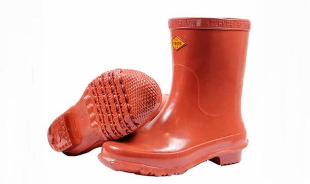 高壓絕緣靴能否在低壓環(huán)境中使用？使用場景詳解