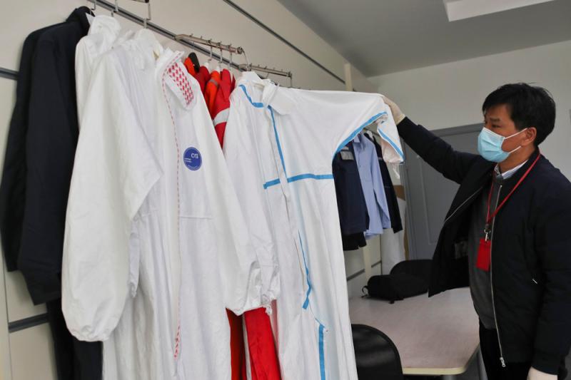 上海沒有防護(hù)服生產(chǎn)企業(yè)？誠格防護(hù)服僅5天就轉(zhuǎn)產(chǎn)！